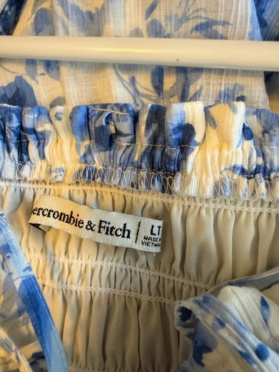 Abercrombie & Fitch Blue and White Floral Maxi Dress - Picture 6 of 6